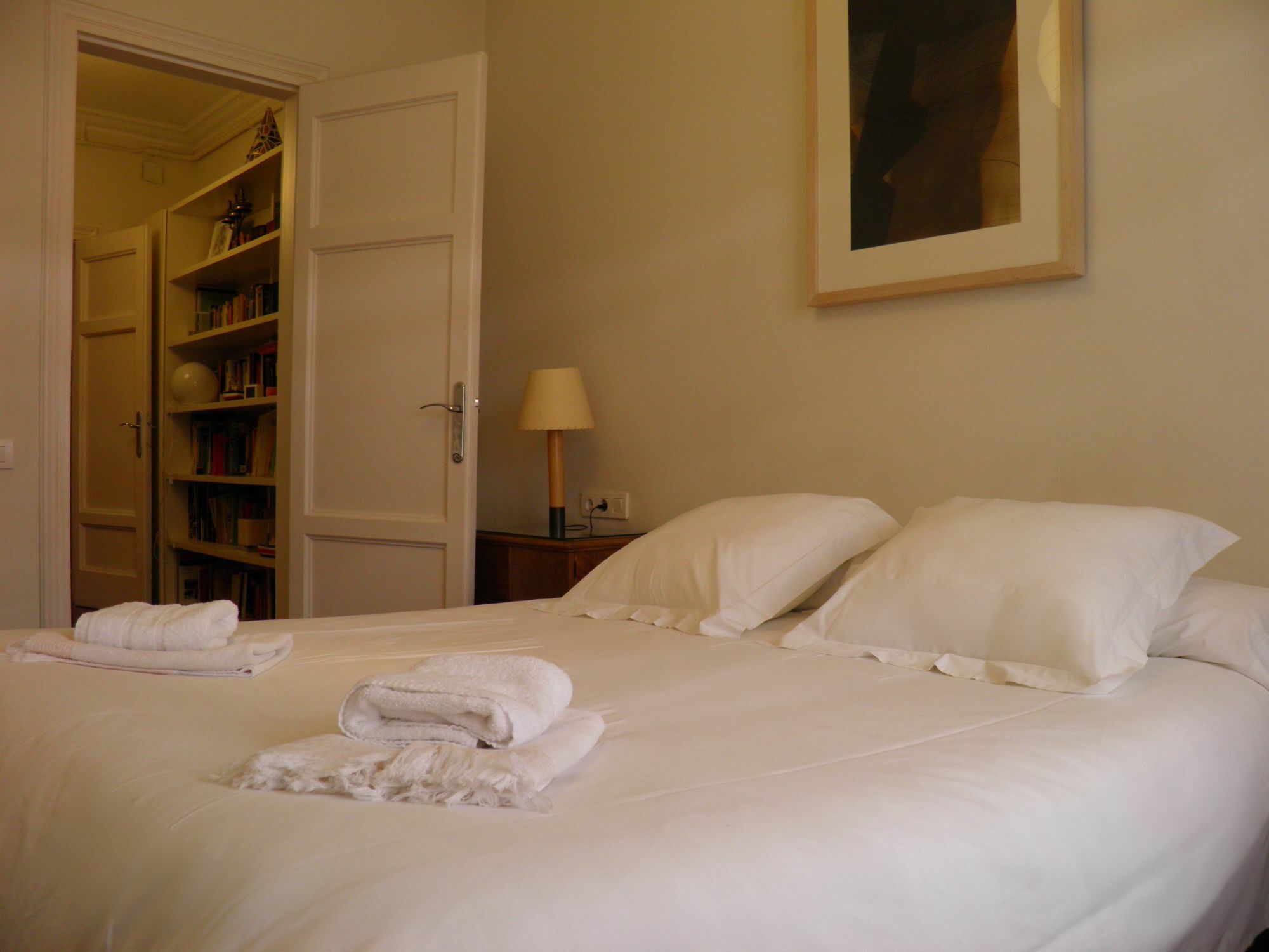 Suitur Courtyard Apartment バルセロナ エクステリア 写真