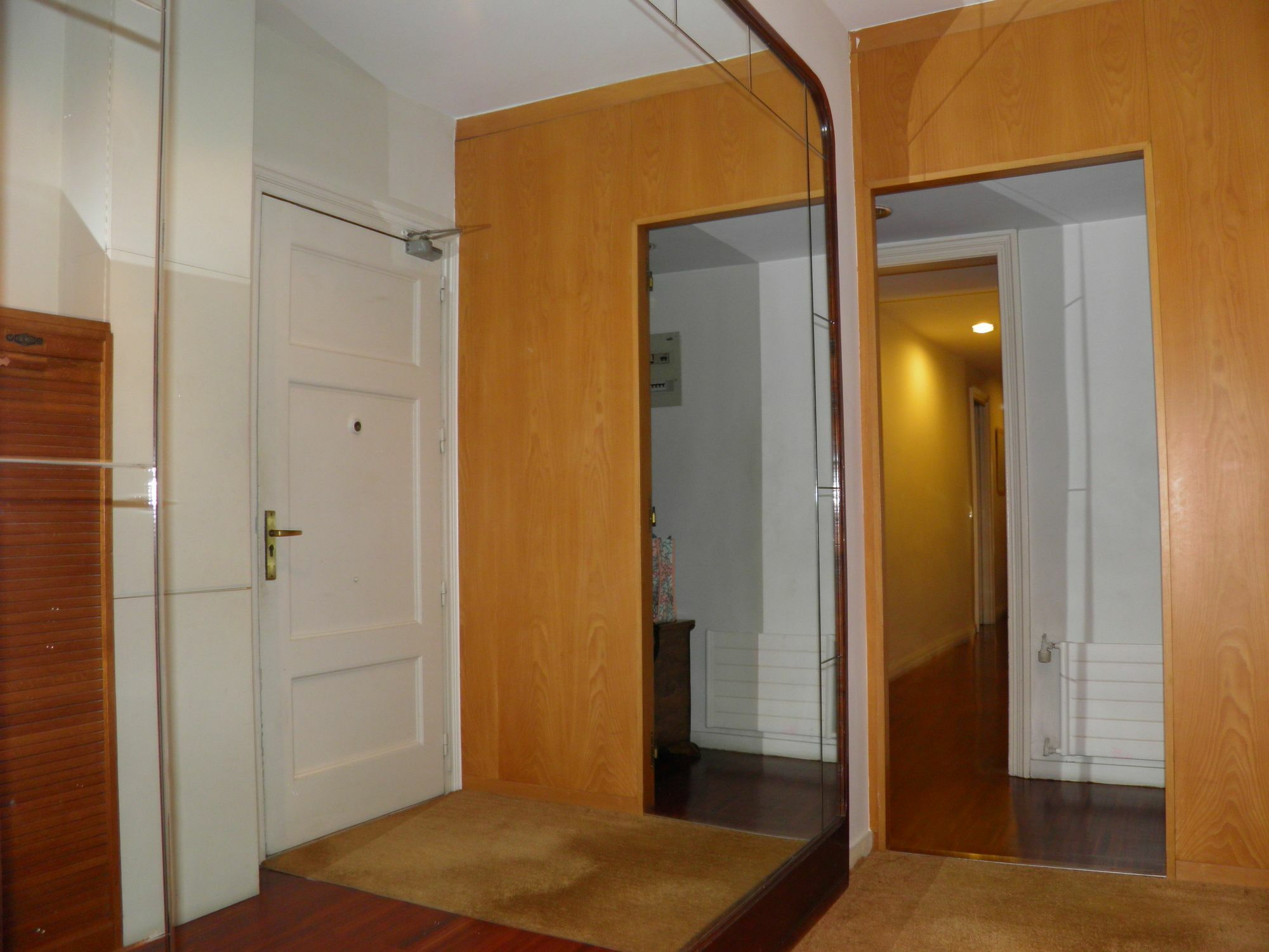 Suitur Courtyard Apartment バルセロナ エクステリア 写真