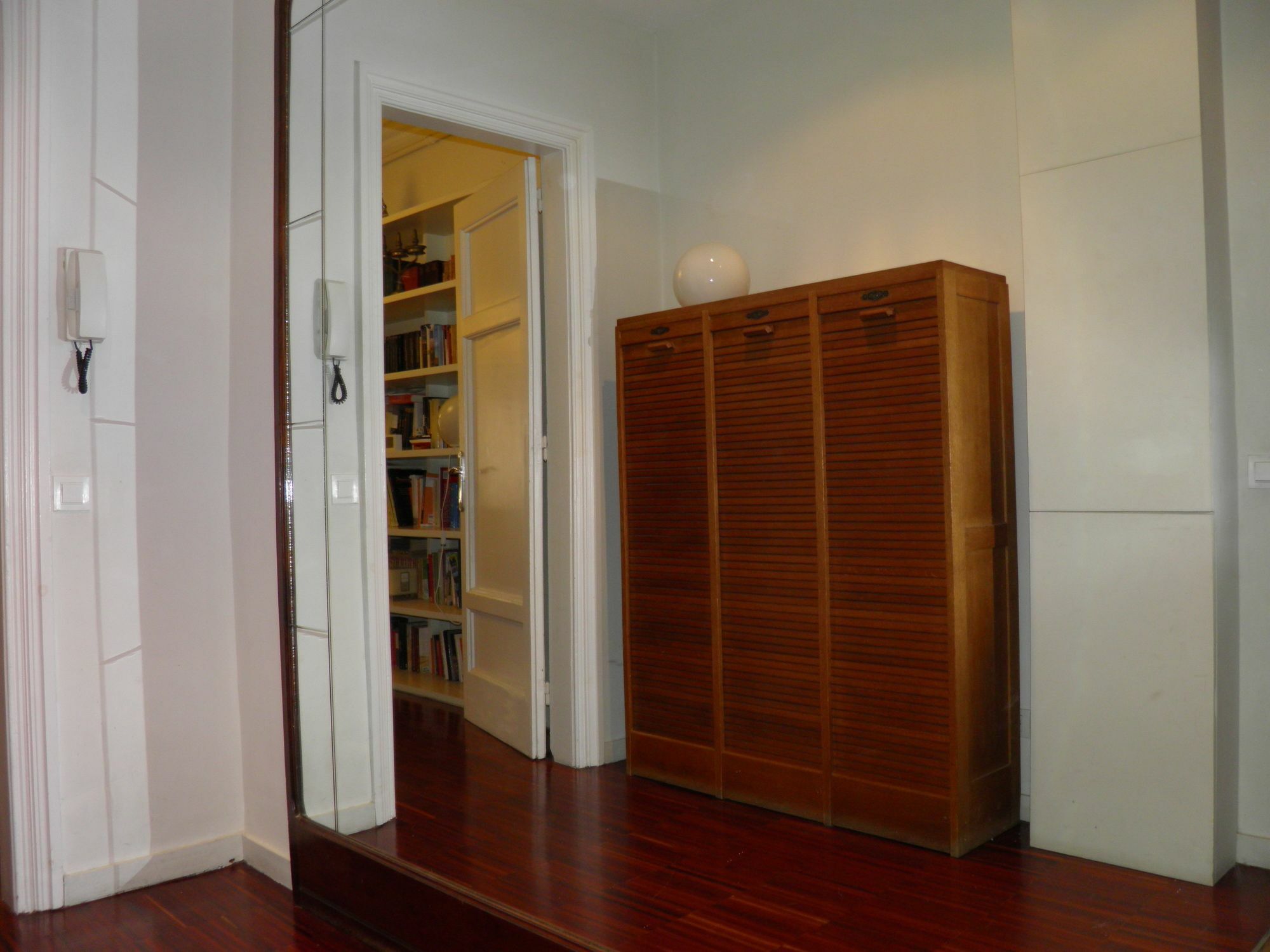 Suitur Courtyard Apartment バルセロナ エクステリア 写真